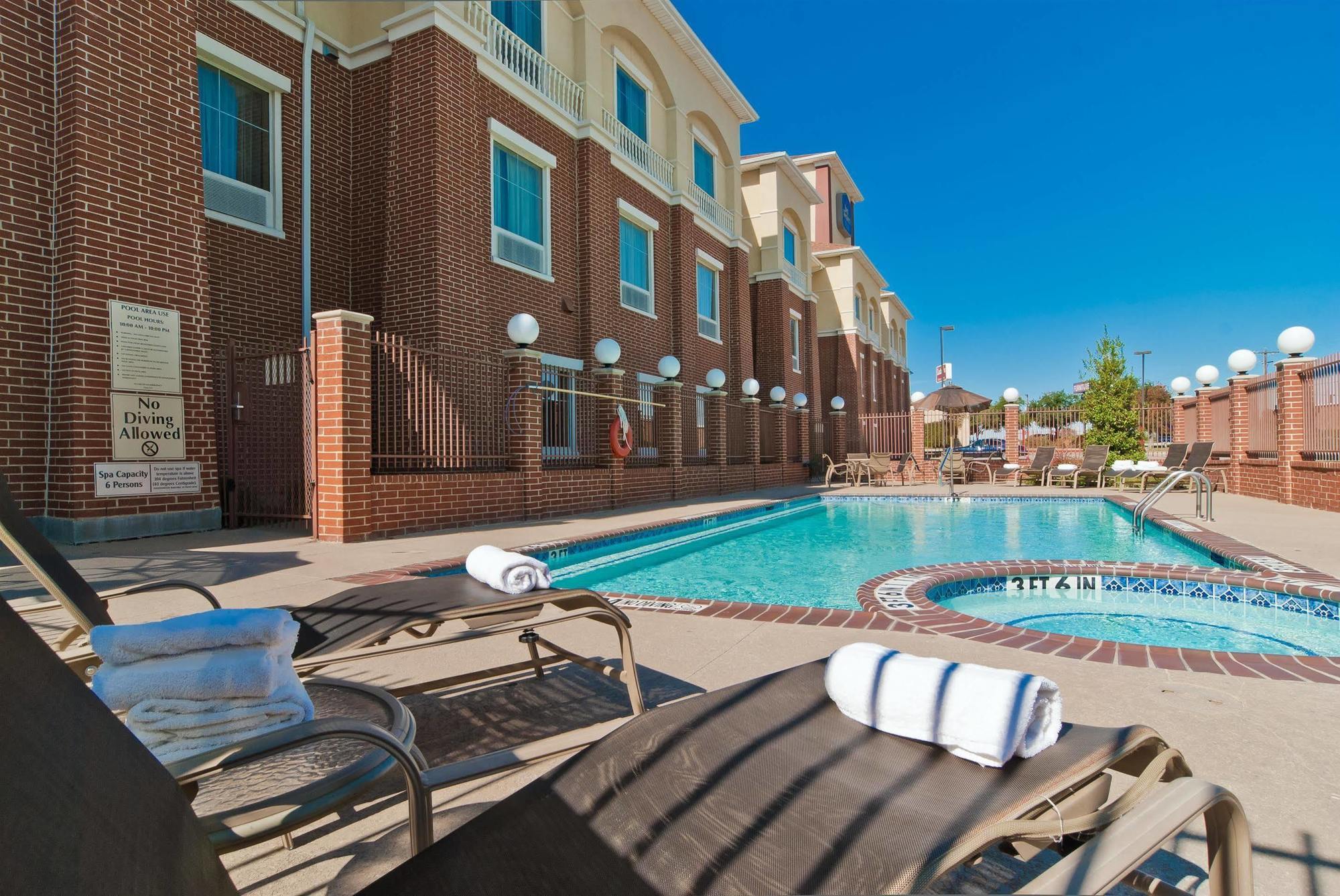 Western Duncanville/dallas 3* Duncanville