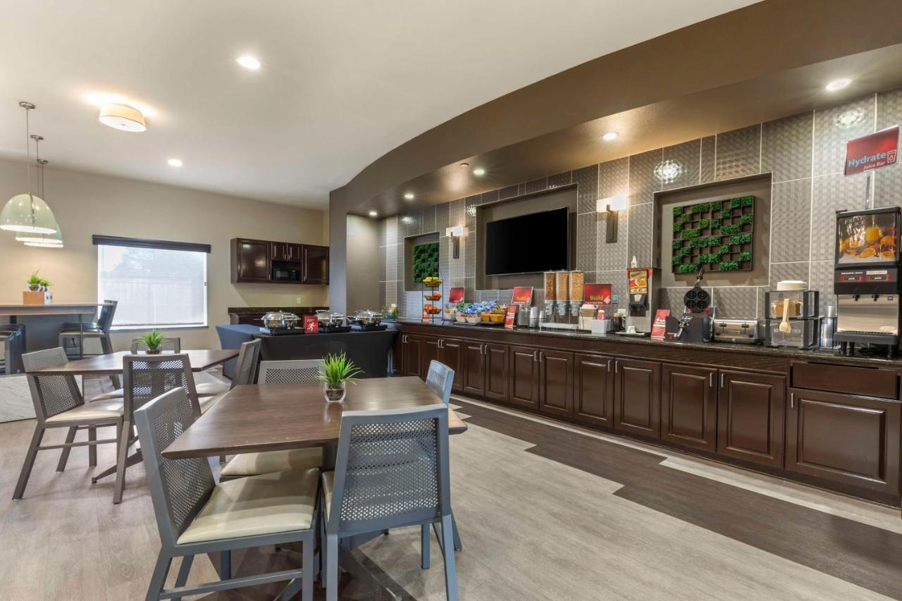 Western Dallas Hotel 3*