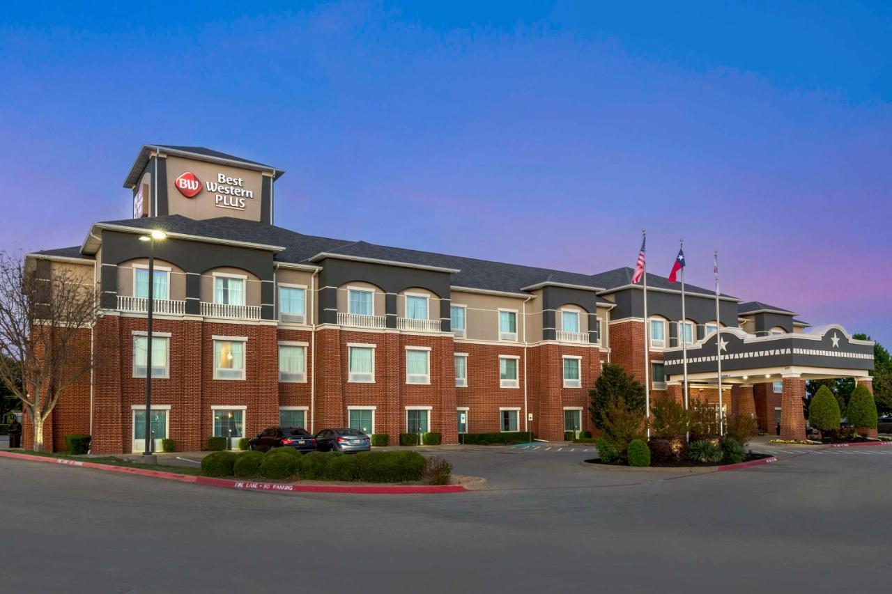 Western Dallas Hotel